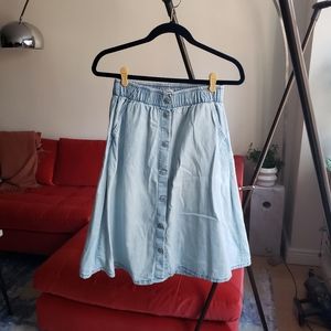 Levis light denim knee skirt stretch waist w/ pockets 100% cotton - sz 25